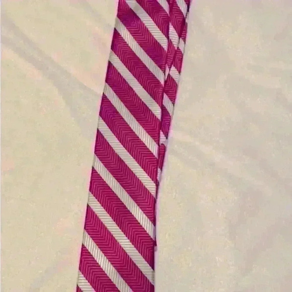 8 PACK OF ASSORTED LUXURY NECK TIES, ALL HIGH QUALITY 100% SILK VARIOUS BRANDS - Picture 7 of 8